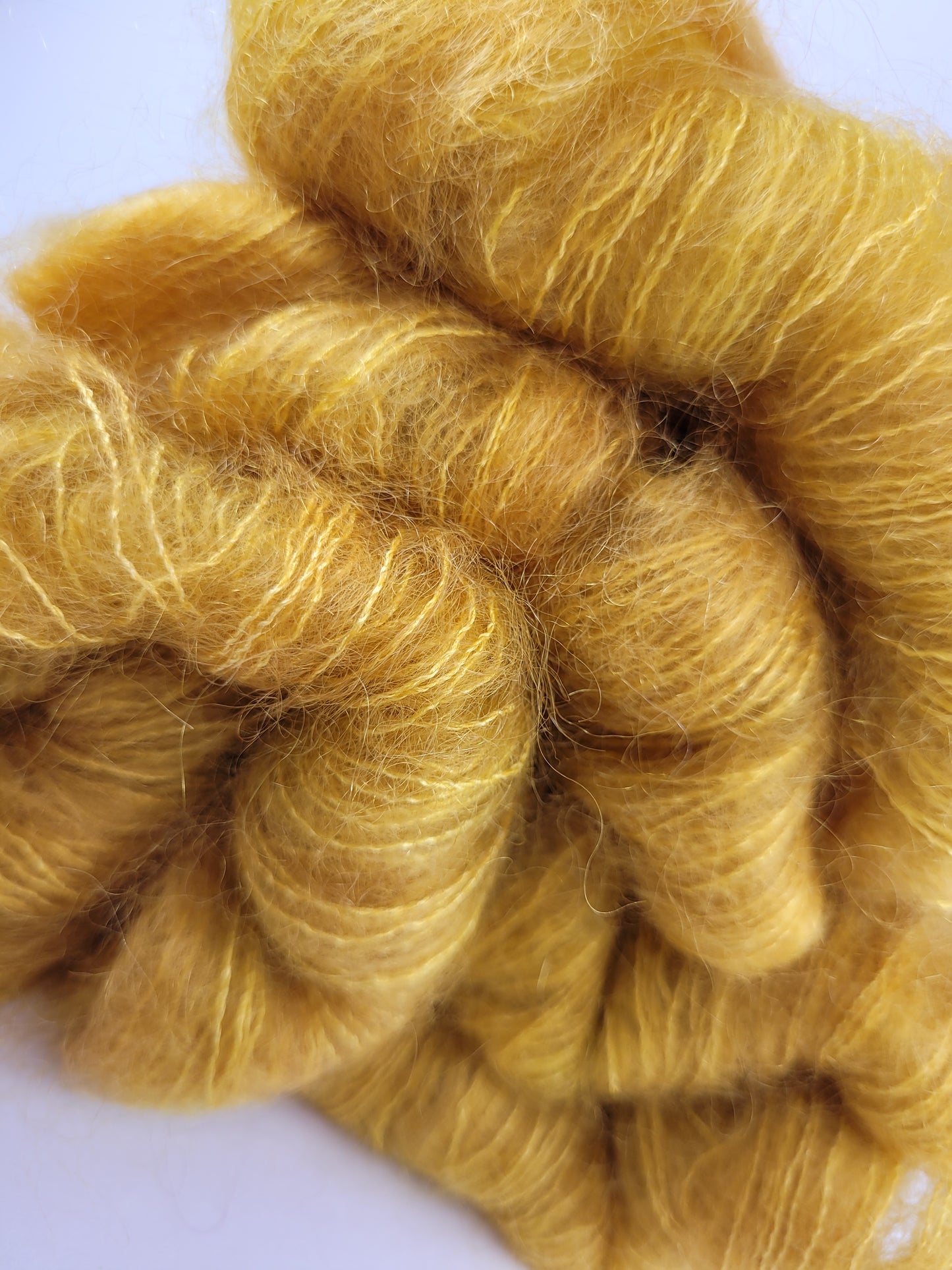 Fuzzy Thinking, Color: Goldfinger