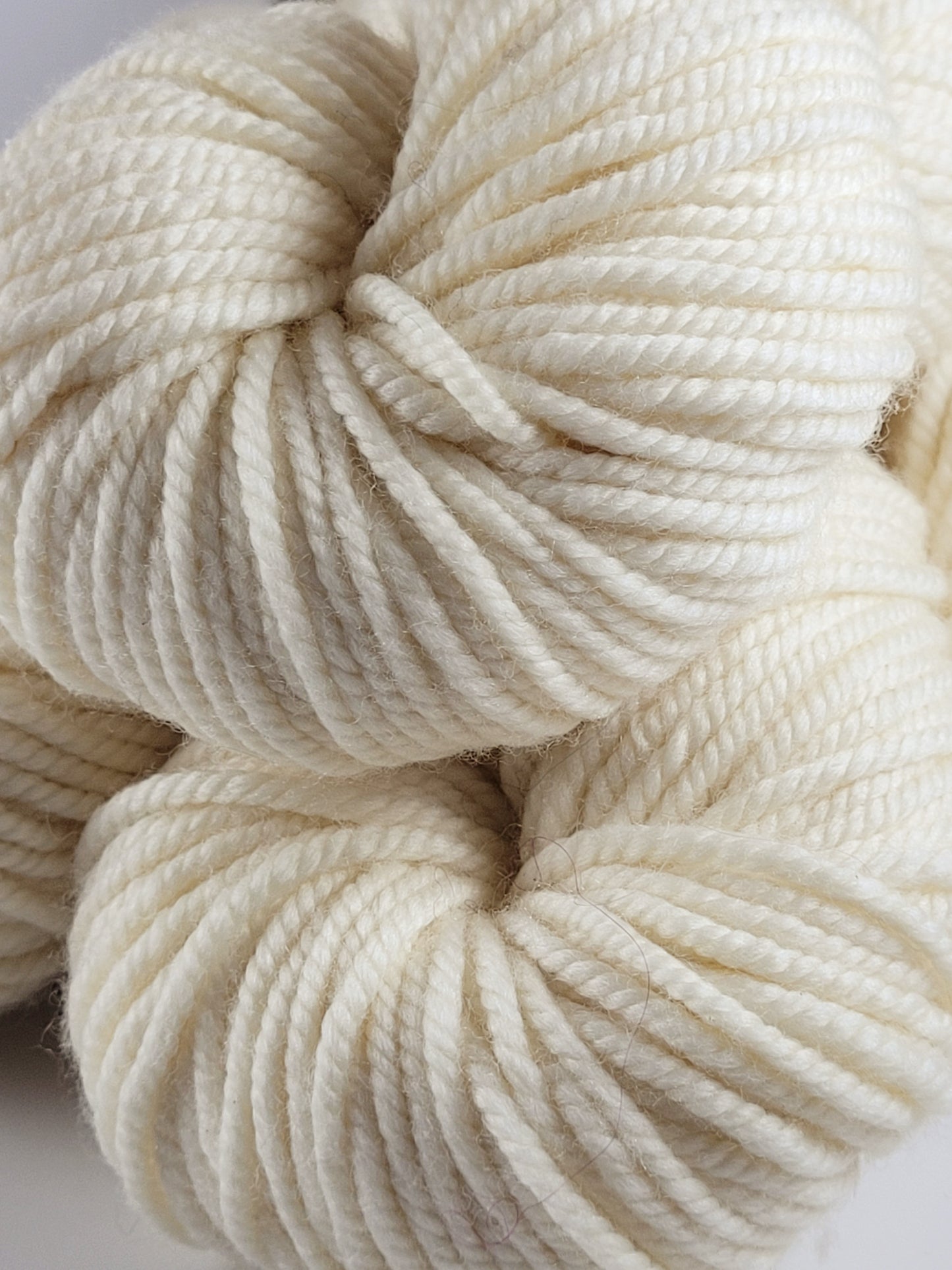 Bouncy Wool-Bulky, Color: Cloud