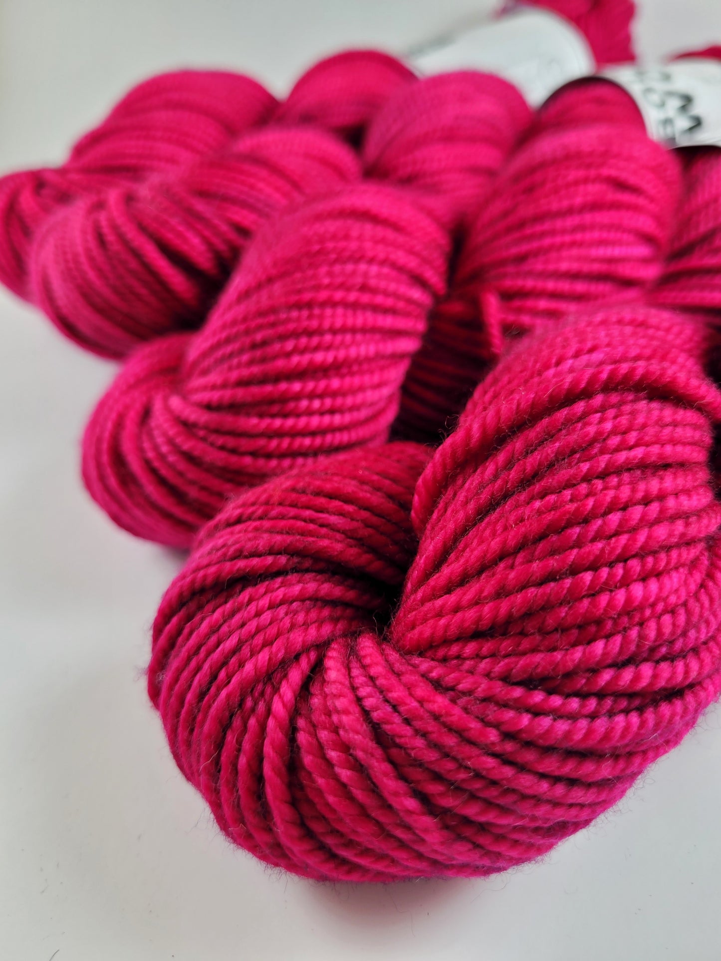 Bouncy Wool-Bulky, Color: Magenta Mystery