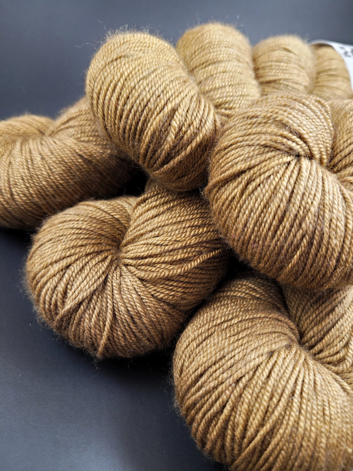Mainie YAK, Colorway: Bronze