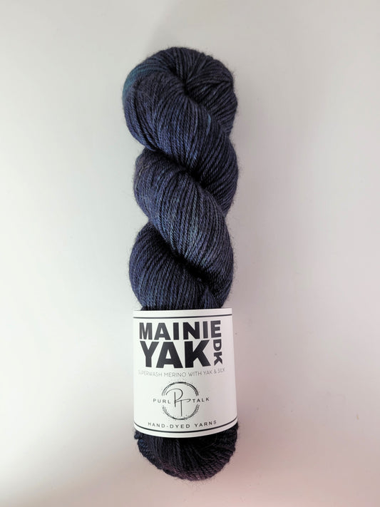 Mainie YAK DK, Color: Judy Blue Eyes