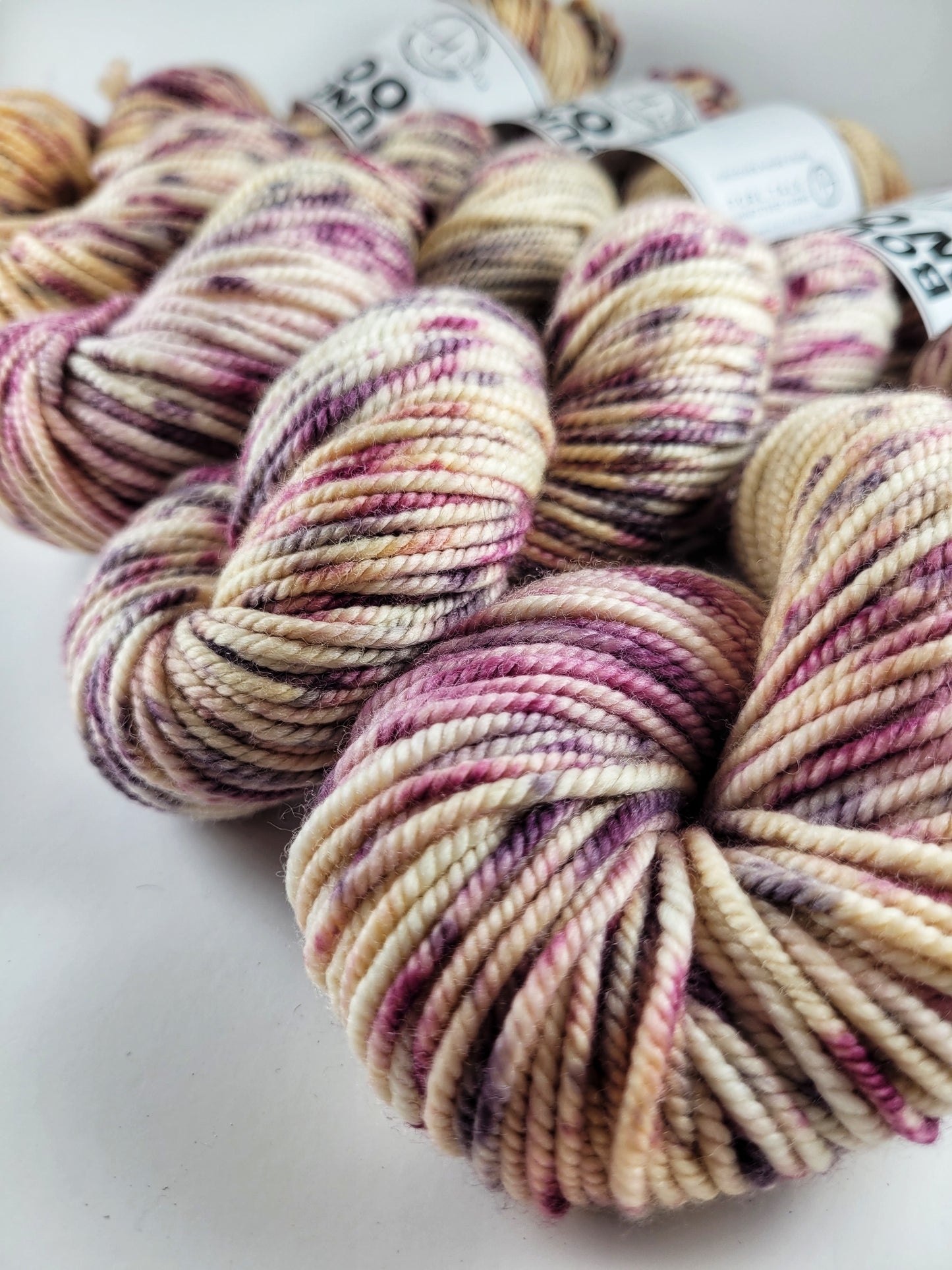 Bouncy Wool-Bulky, Color: Bordeaux Dapple