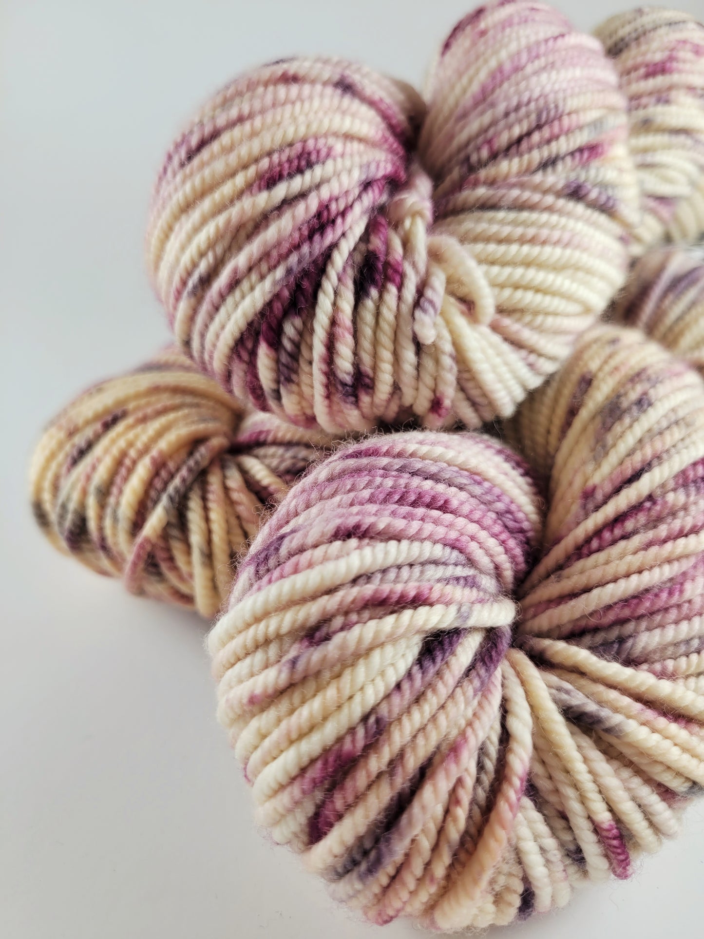 Bouncy Wool-Bulky, Color: Bordeaux Dapple